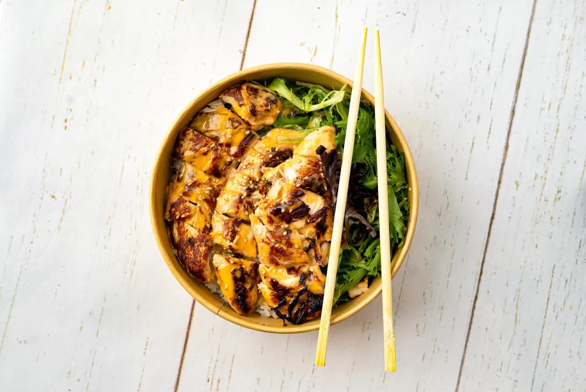 Sweet Sriracha Grilled Chicken — Bowls of Rice